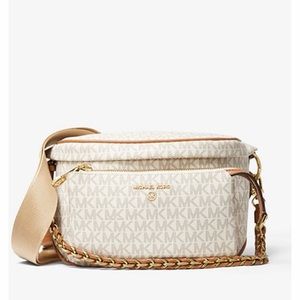 Michael Kors Crossbody Sling Pack